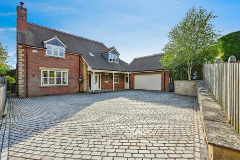 5 bedroom detached house for sale