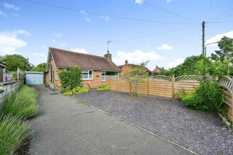 2 bedroom detached bungalow for sale