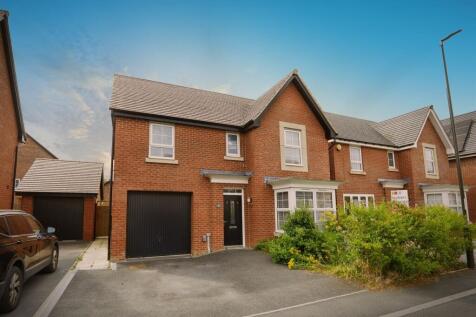 4 bedroom detached house for sale