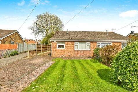 2 bedroom semi-detached bungalow for sale