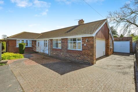 3 bedroom detached bungalow for sale