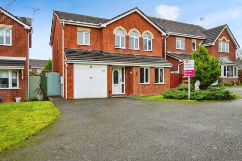 4 bedroom detached house for sale