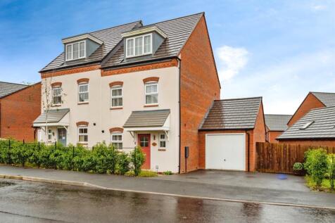 3 bedroom semi-detached house for sale
