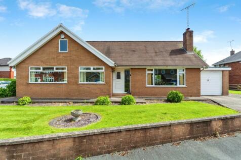 3 bedroom detached bungalow for sale