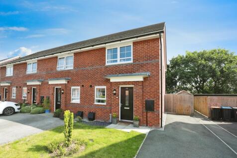 3 bedroom end of terrace house for sale