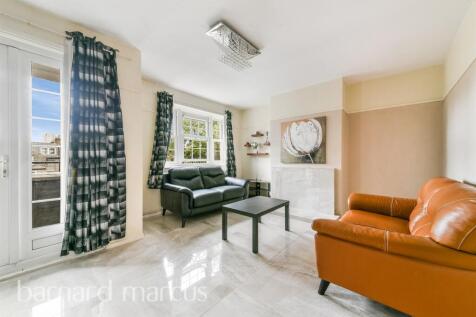3 bedroom flat for sale