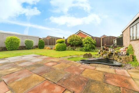 2 bedroom detached bungalow for sale