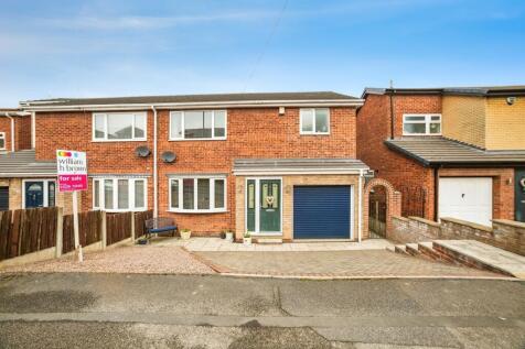 3 bedroom semi-detached house for sale