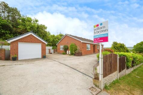 2 bedroom detached bungalow for sale
