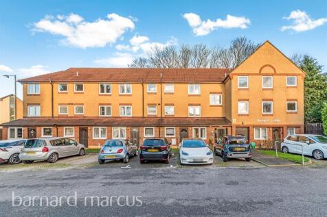 2 bedroom maisonette for sale