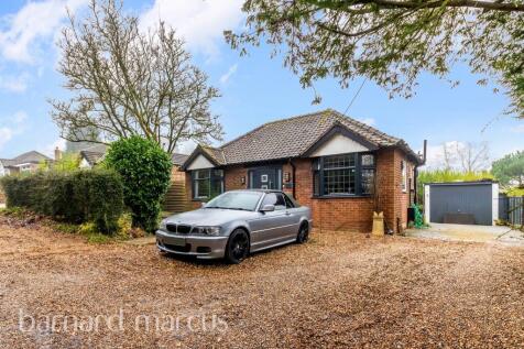 2 bedroom detached bungalow for sale