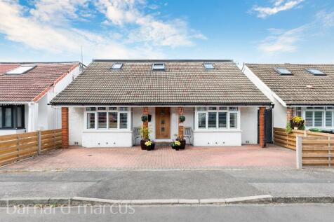 4 bedroom detached bungalow for sale