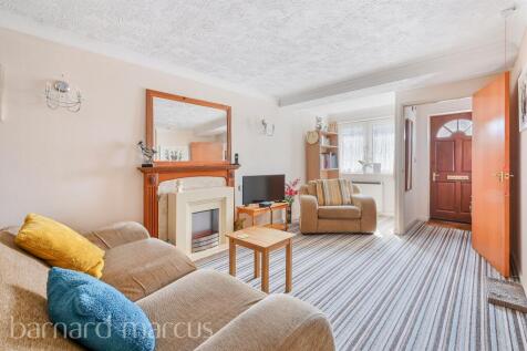 2 bedroom ground floor flat for sale