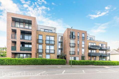 3 bedroom flat for sale