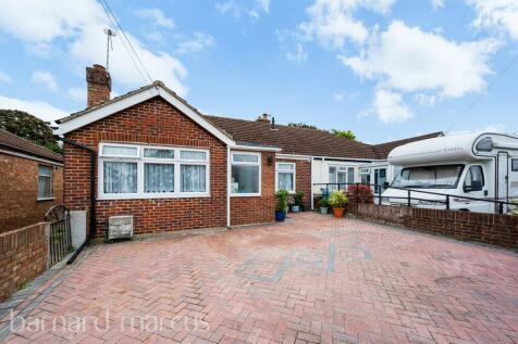 3 bedroom semi-detached bungalow for sale