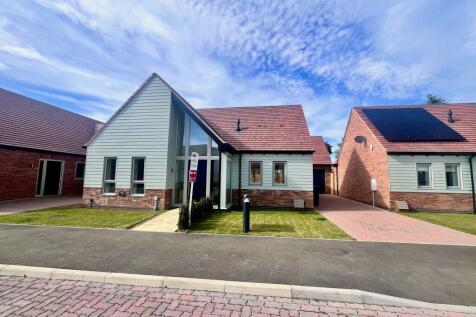 2 bedroom detached bungalow for sale