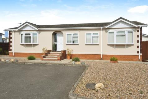 3 bedroom lodge for sale