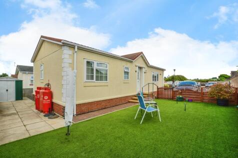 2 bedroom park home for sale