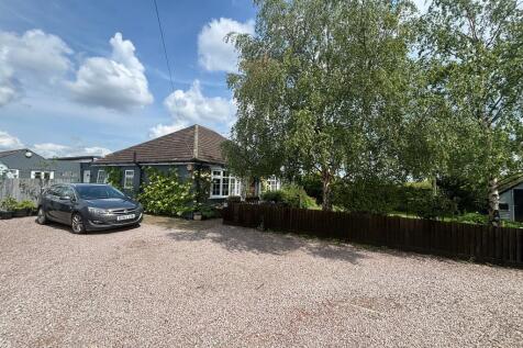 7 bedroom detached bungalow for sale