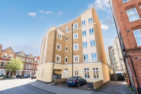 1 bedroom flat for sale