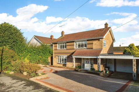 4 bed detached house