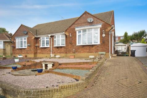 2 bedroom semi-detached bungalow for sale