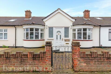 2 bedroom terraced bungalow for sale