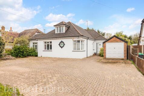 6 bedroom detached house for sale