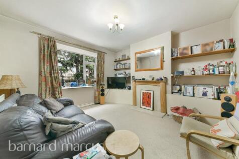 2 bedroom ground floor flat for sale