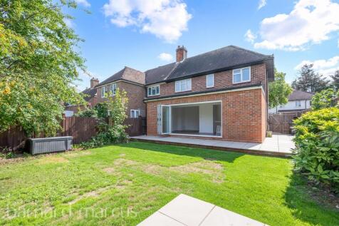 4 bedroom semi-detached house for sale