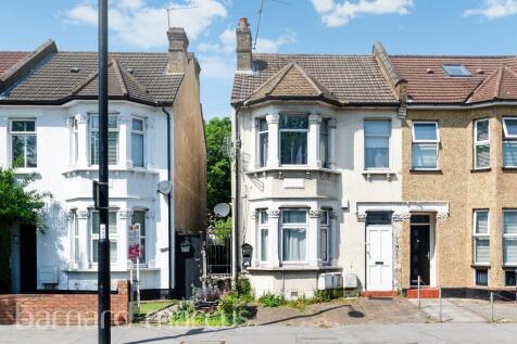 1 bedroom ground floor flat for sale