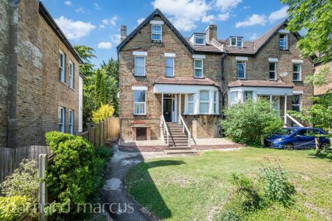 1 bedroom ground floor flat for sale