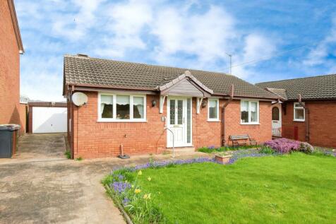 2 bedroom detached bungalow for sale