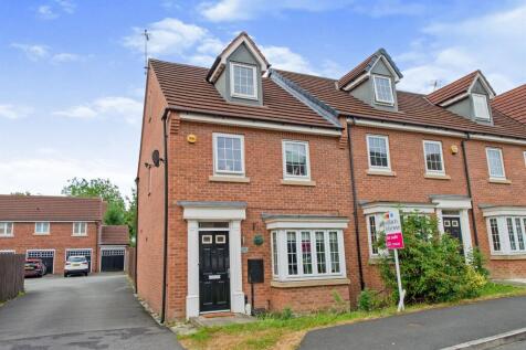 3 bedroom end of terrace house for sale