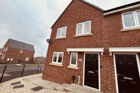 3 bedroom semi-detached house for sale