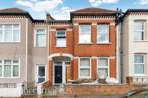 2 bedroom maisonette for sale