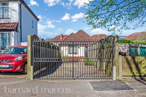 3 bedroom detached bungalow for sale