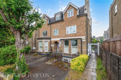 1 bedroom ground floor flat for sale