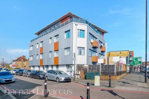 1 bedroom ground floor flat for sale