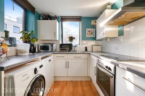 1 bedroom flat for sale