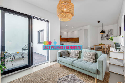2 bedroom apartment for sale