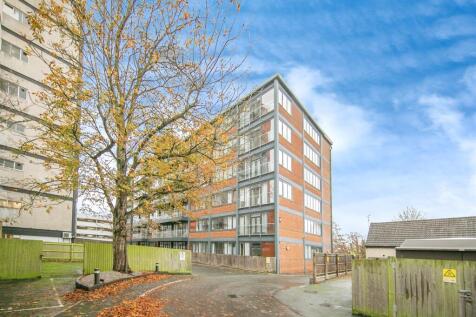 1 bedroom ground floor flat for sale