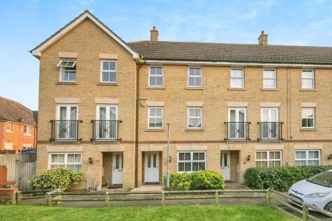 4 bedroom town house for sale