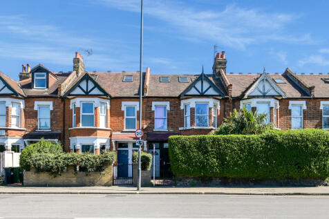 3 bedroom ground floor flat for sale