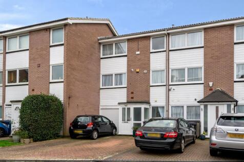 4 bedroom town house for sale