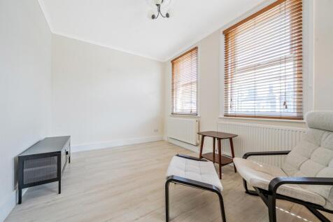 1 bedroom maisonette for sale