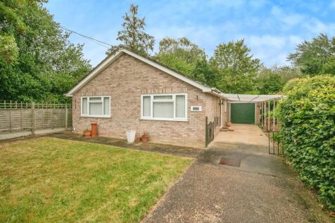 3 bedroom detached bungalow for sale