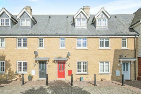 3 bedroom terraced house for sale