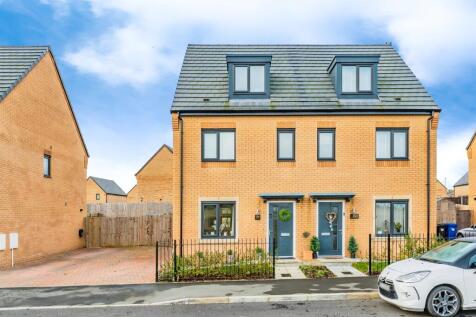 3 bedroom semi-detached house for sale