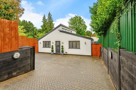 3 bedroom detached bungalow for sale